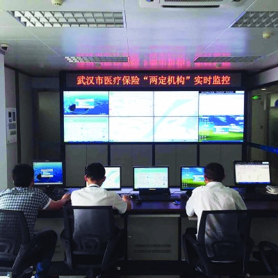 北京最新药店3000元能套现多少方法分析(最方便真实的北京急用钱如何提取医保卡里的钱方法)